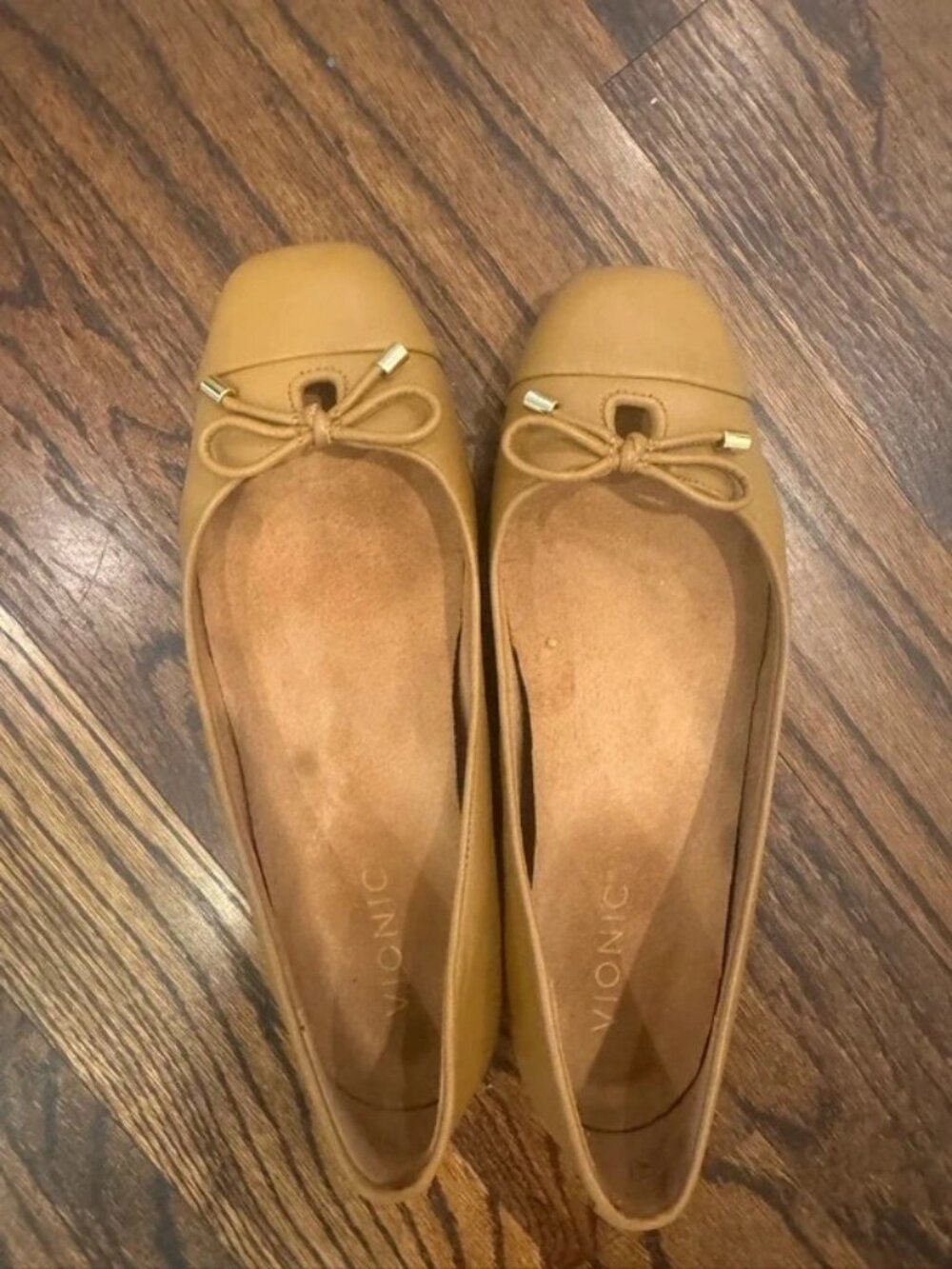 Vionic Women's Tan Leather Bow Ballet Flats Size 7